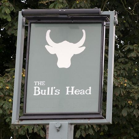 מלון סוודלינקוט The Bulls Head מראה חיצוני תמונה